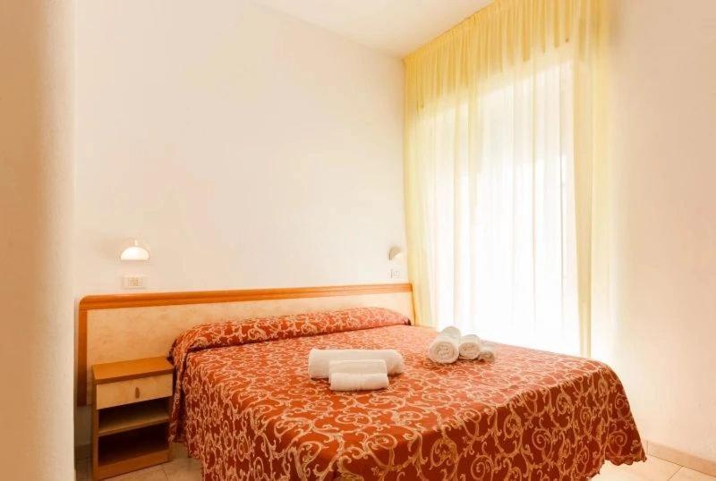 Hotel Ivana Misano Adriatico Kültér fotó
