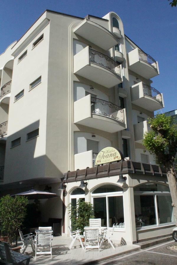 Hotel Ivana Misano Adriatico Kültér fotó